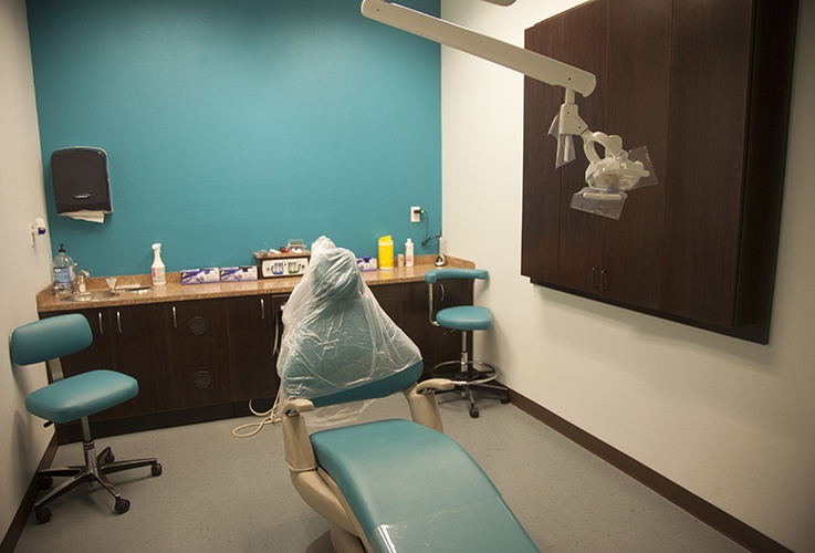 High tech dentistry treatment room